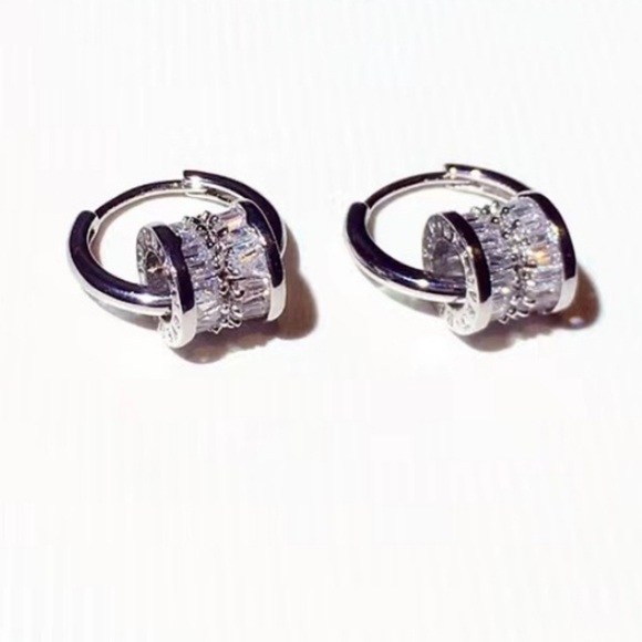 14k gold diamond earrings - Picture 5 of 10